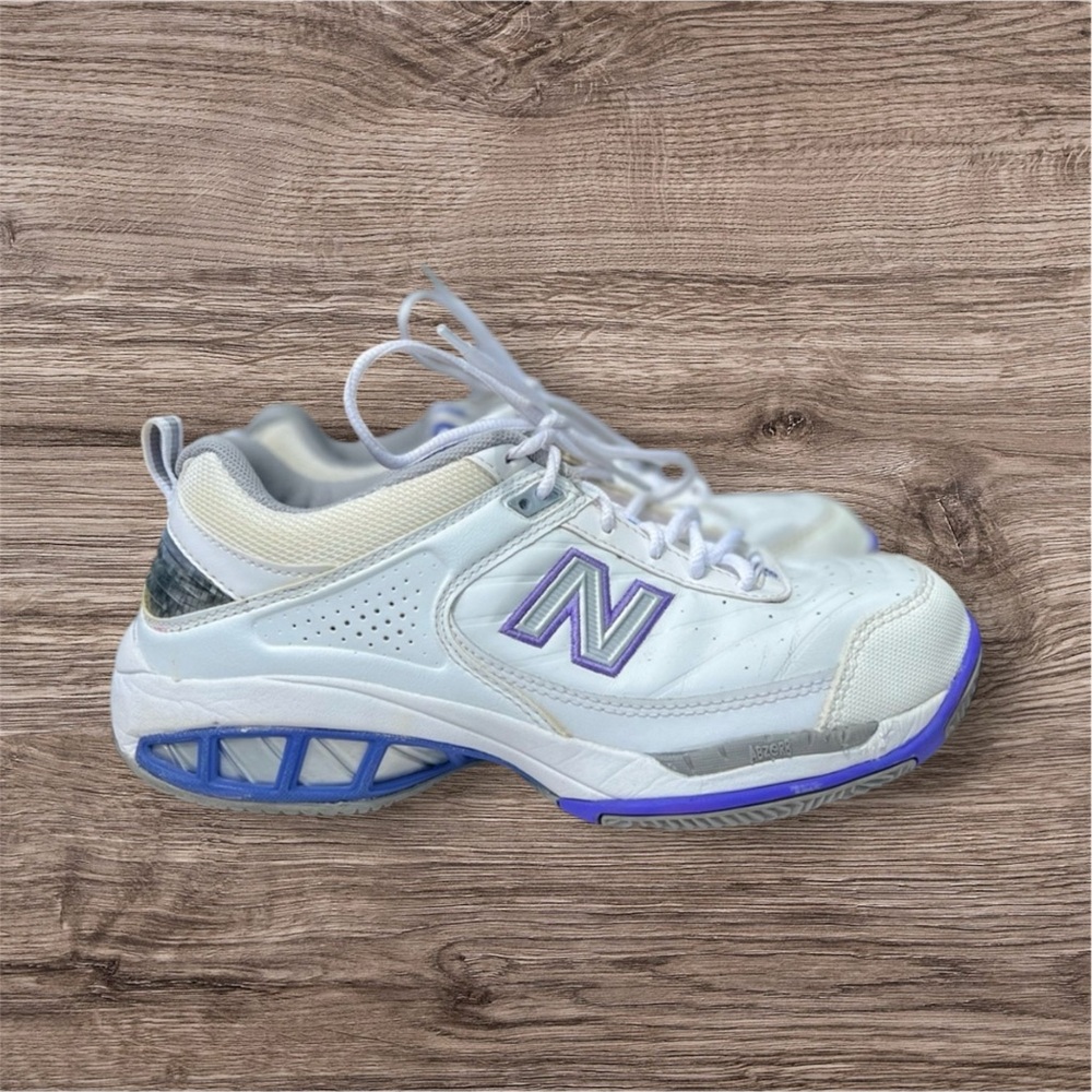 New Balance 806 Retro Sneakers Size 8.5 Woman